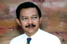 Rudy Salam Meninggal,...