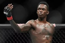 Profil Israel Adesanya,...