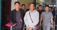 Kabur Sejak 2018, EW...