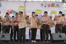Kak Atalia Buka Perkemahan...