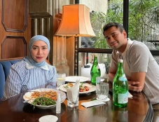 Melly Goeslaw Makin...