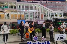 Anjungan Sarinah Terhipnotis...