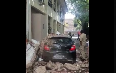 Gempa Guncang Jakarta,...