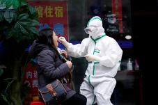 China Laporkan Lebih...