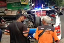 Ditabrak Motor Pemuda,...
