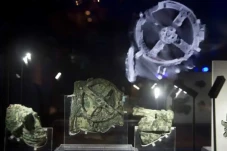 Misteri Mekanisme Antikythera...