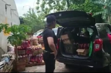 Jual Makanan Kedaluwarsa,...