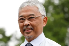 Raja Malaysia Minta...