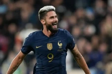 Olivier Giroud Bawa...