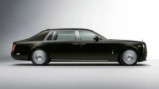 Spesifikasi Rolls Royce...