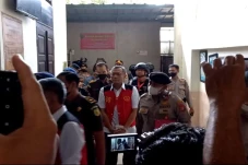 Mangkir dari Panggilan...