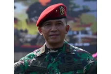 Mengenal Mayjen (Purn)...