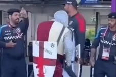 FIFA Larang Fans Inggris...