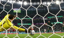 Wojciech Szczesny Ukir...