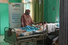 Air Mata Bahagia Leni...