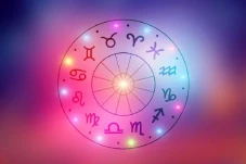 5 Zodiak yang Akan Jadi...