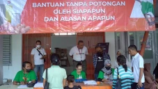 Pos Indonesia Salurkan...
