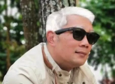 Tampil Beda dengan Rambut...