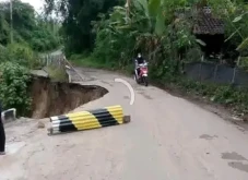 Jalan Lintas Sumsel-Lampung...