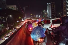 Hujan Reda, Kemacetan...