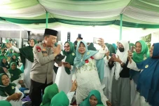 Kapolda Sumut Ajak Ibu-Ibu...