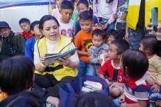 Momen Yanti Airlangga...