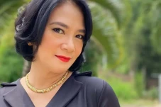 6 Artis Lawas yang Masih...