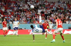 Wales vs Inggris: The...