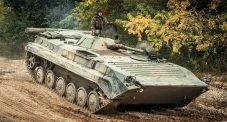 Ukraina Dibanjiri Senjata...