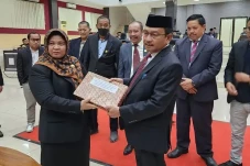 Bupati dan DPRD Setujui...