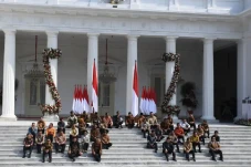 Deretan Ayah dan Anak...