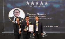 Pos Indonesia Raih Penghargaan...