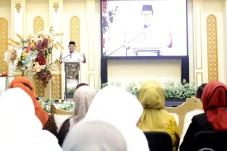 Wali Kota Danny Hadiri...