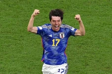 Profil Ao Tanaka, Pencetak...