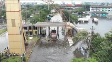 Terendam Banjir Rob,...