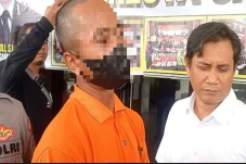 Tergiur Upah Rp300 Ribu,...