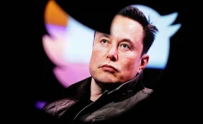 Kehadiran Elon Musk...