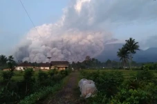 Erupsi Semeru, Ribuan...