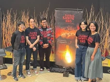 Debut Main Film Horor...