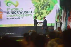 Presiden Jokowi Terima...