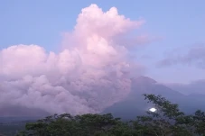 Dalam 6 Jam, Gunung...