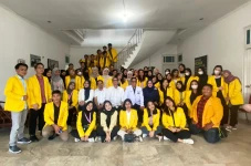 Partai Perindo Beri...