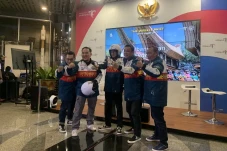Luncurkan 100 Paket...