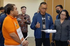 Wajah Murung, Pembunuh...