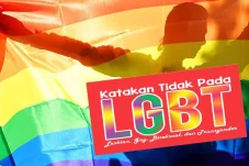 Praktik LGBT dan Open...