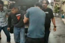 Sadis! Reza Fahlevi...