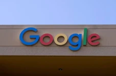 Google Gelontorkan Rp26...