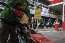 Dampak Pembatasan Kuota...