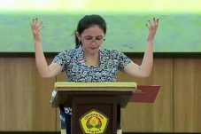 Rieke Diah Pitaloka...