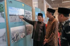 Monas hingga Masjid...